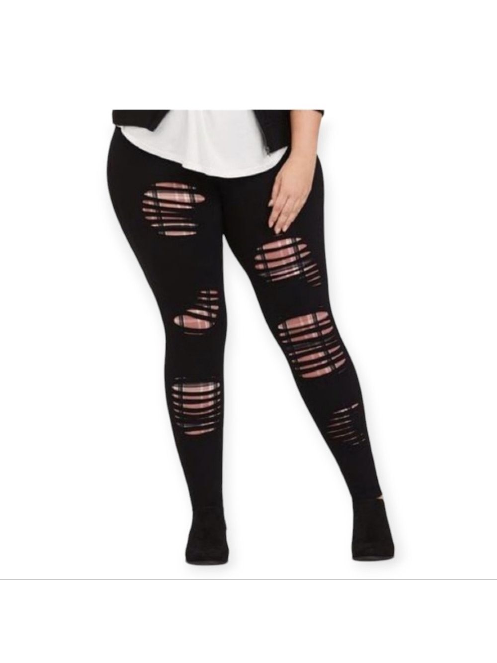 Torrid Ripped blacl camo leggings Size 00